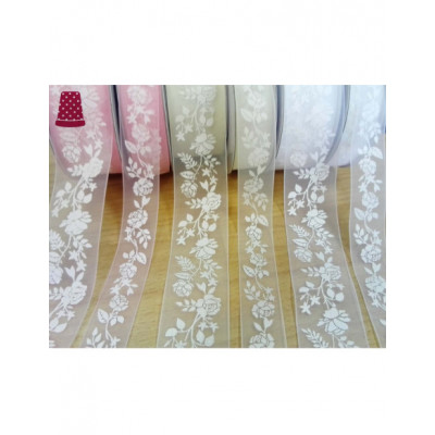 Cinta de organza decorada con Rosas