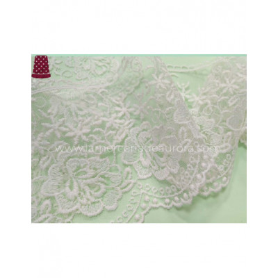 Encaje de tul bordado (ancho 11 cms) Rosas 2