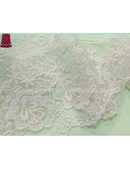 Encaje de tul bordado (ancho 11 cms) Rosas