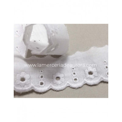 Puntilla de batista bordada (ancho 3 cm) Flor y topos...