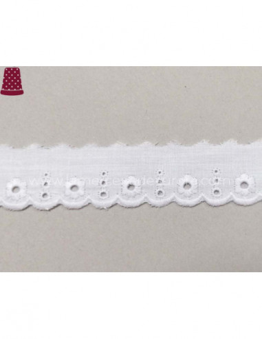 Puntilla de batista bordada (ancho 3 cm) Flor y...
