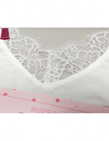 Pijama corto mujer estampado floral con blonda...