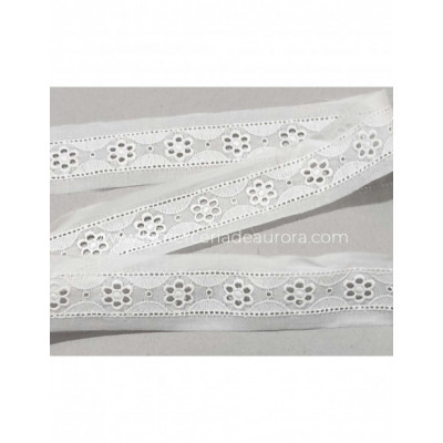Entredós de batista bordada (3,5 cms) Aurora