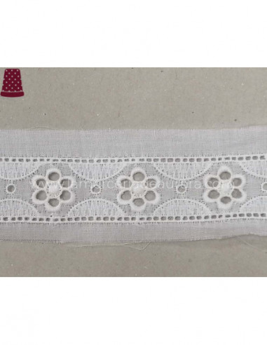 Entredós de batista bordada (3,5 cms) Aurora