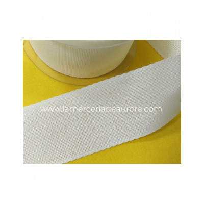 Entredós para bordar a punto de cruz blanco de Manubens