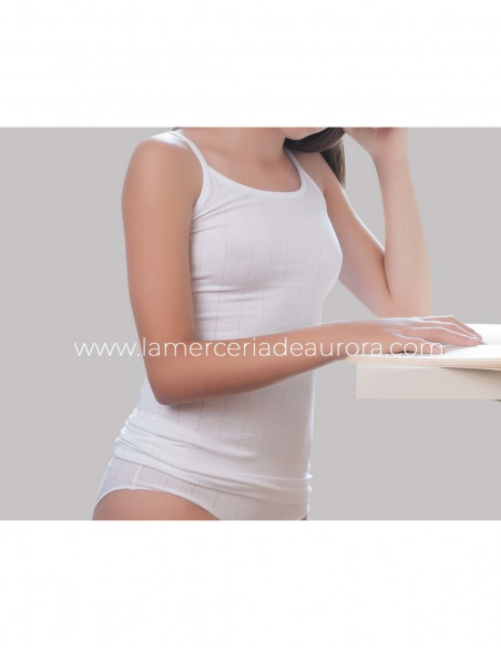 Camiseta niña tirante fino algodón elástico 2021 de Naiara