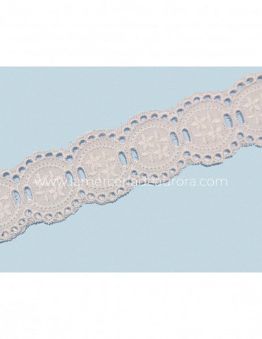 Entredós con pasacintas batista bordada (3,5...