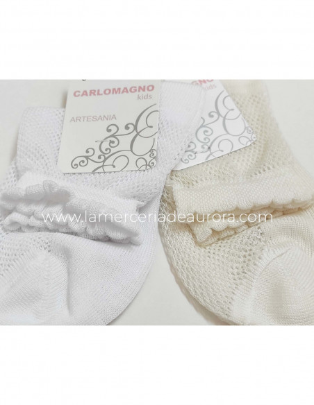 Calcetín ceremonia niña calado red 29/21 de Carlomagno - BLANCO (derecha) y NATURAL (izquierda).
