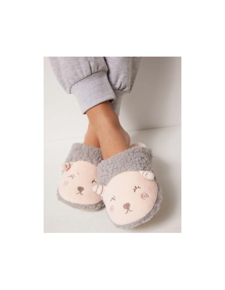 Zapatillas chica Ovejita de Ysabel Mora