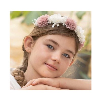 Corona flores bambula-tul y gypsophila con cintas de Siena complementos