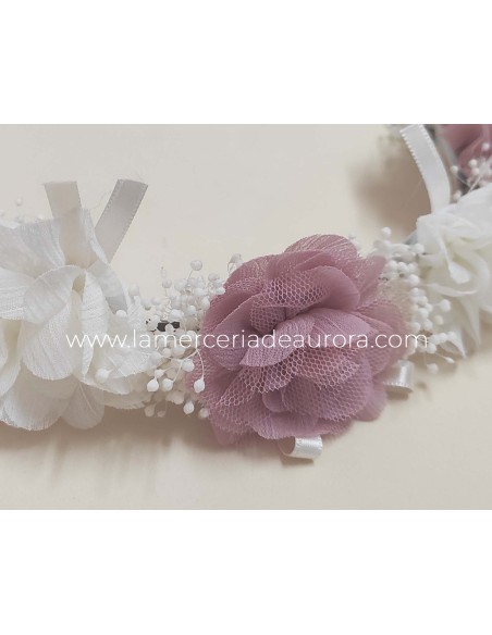 Corona flores bambula-tul y gypsophila con cintas de Siena complementos  - ROSA FRANCIA - DETALLE Corona flores bambula-tul y gypsophila con cintas de Siena complementos  - ROSA FRANCIA - DETALLE