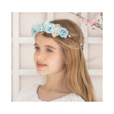 Corona con rosas, puntillas y gypsophila de Siena complementos