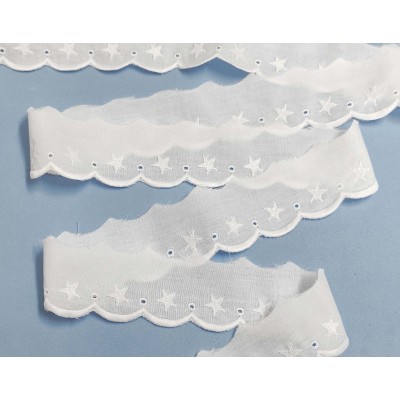 Puntilla batista bordada blanca (4 cm) Estrellas