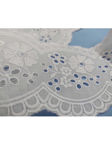 Entredós batista bordada blanco (ancho 7,8cm)...