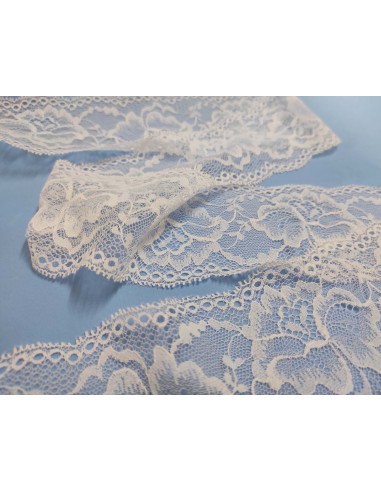 Entredós encaje de nylon marfil (ancho 8cm)...