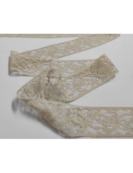 Entredós de encaje nylon beige (ancho 3 cm) modelo Dora