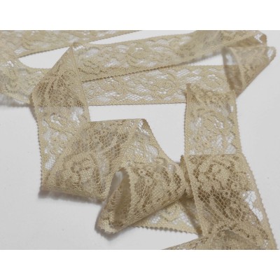 Entredós de encaje nylon beige (ancho 3 cm) modelo Dora