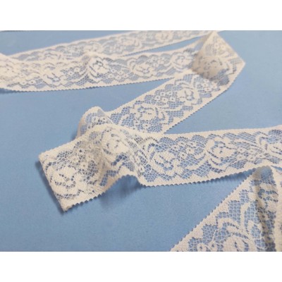 Entredós de encaje nylon marfil (ancho 3 cm) modelo Dora 2