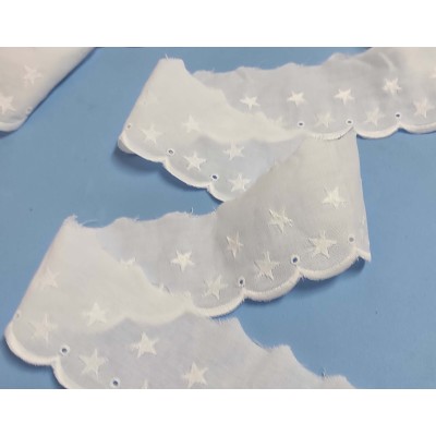 Puntilla batista bordada blanca (5,5cm) Estrellas