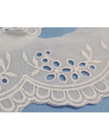 Puntilla batista bordada crudo (5cm) Ramos