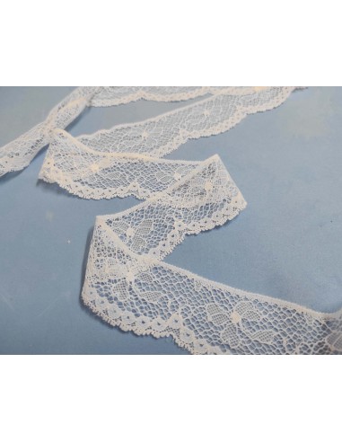 Encaje nylon blanco (ancho 4 cm) Lazos