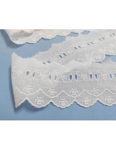 Bordado con pasacintas blanco (ancho 6cm)...