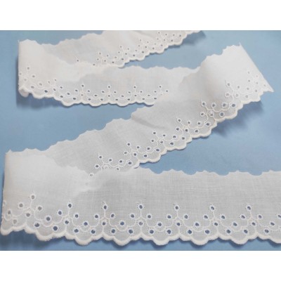 Puntilla batista bordada blanca (5cm) Racimos 2