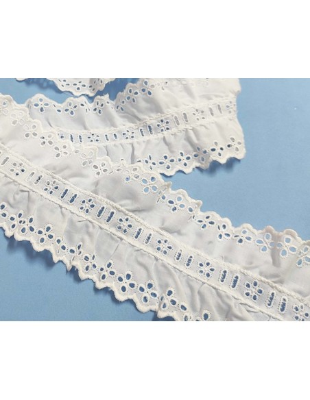 Bordado doble fruncido con pasacintas blanco (ancho 7,5 cms) Danna