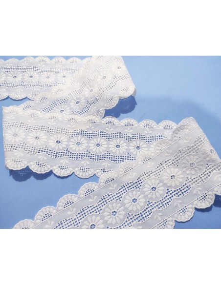 Entredós de batista bordada blanca (ancho 9 cms) Isabel