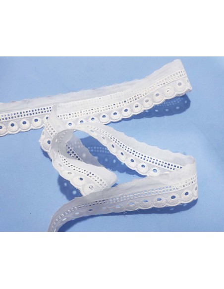 Puntilla de batista bordada blanca (ancho 3,5cm) Lucía
