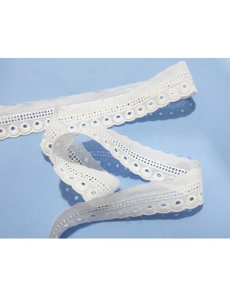 Puntilla de batista bordada blanca (ancho 3,5cm) Lucía