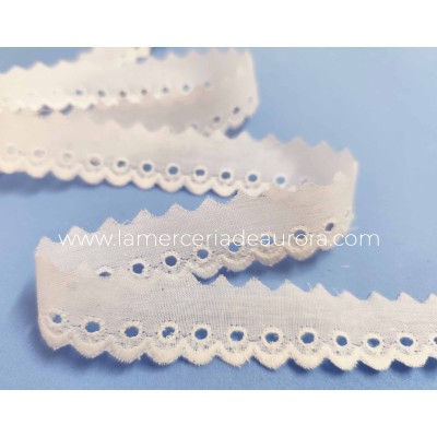 Puntilla batista bordada blanca (2 cms) Luz 2