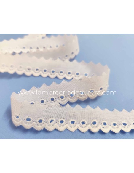 Puntilla batista bordada blanca (2 cms) Luz