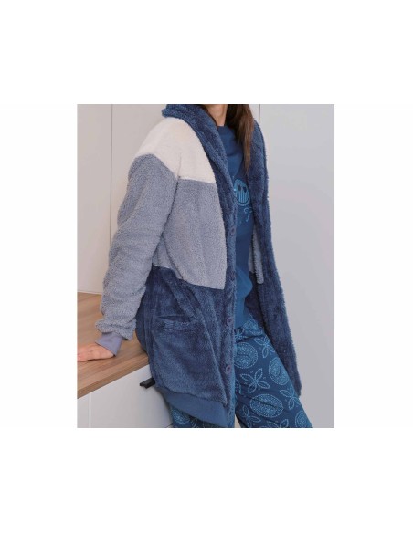 Bata corta mujer abotonada coralina sherpa oversize "Tricolor" de Muslher