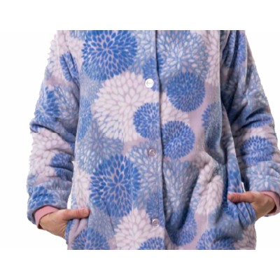 Bata larga coralina abotonada mujer "Hortensias" KN567 de Kinanit 2