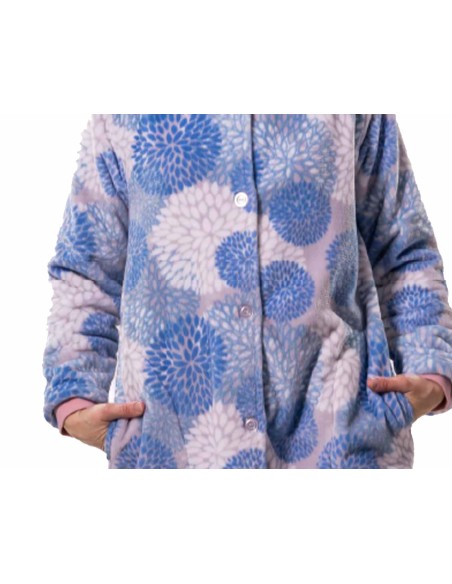 Bata larga coralina abotonada mujer "Hortensias" KN567 de Kinanit