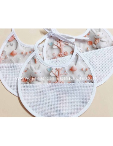 Babero redondo para bordar "Animales" de Marbet - DETALLE