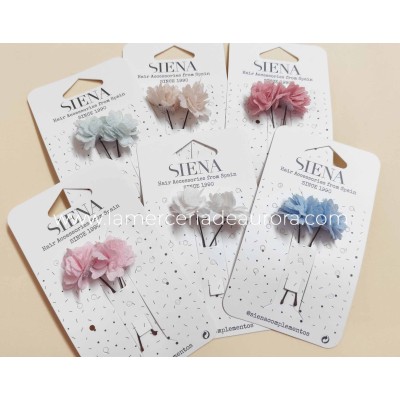 La modelo lleva los pinchos 6707 combinados con 7075 2