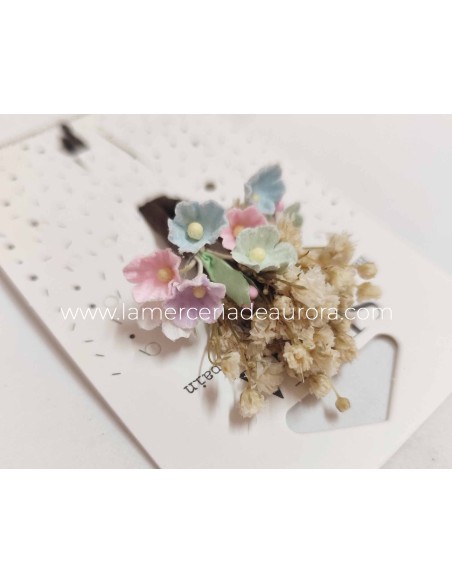 Morado claro (está compuesto por flores en tonos pastel: blanco, verde, azul, rosa claro y morado claro)