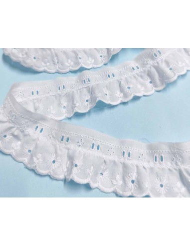Bordado fruncido batista con pasacintas blanco (ancho 4 cms) Bianca