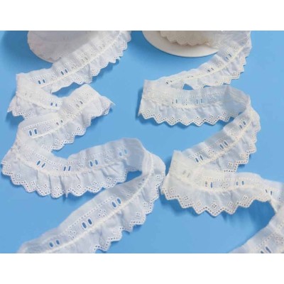 Bordado fruncido batista con pasacintas (3,5cm) "Picos" ·...
