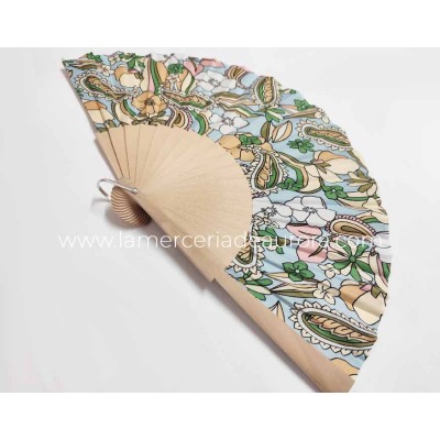 Abanico de madera natural y tela "Boho chic celeste" de Cuatrogotas 2