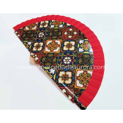 Abanico de madera "Azulejo mexicano" de Cuatrogotas 2