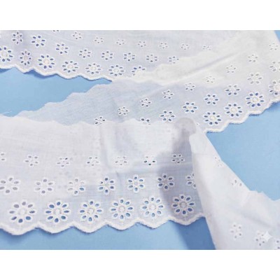 Puntilla batista bordada blanca (10cm) Margaritas