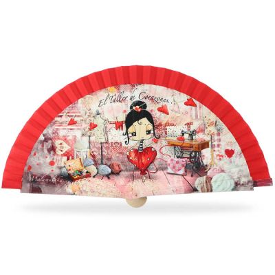 Abanico madera con caja "Taller de corazones" rojo de Malamalaka